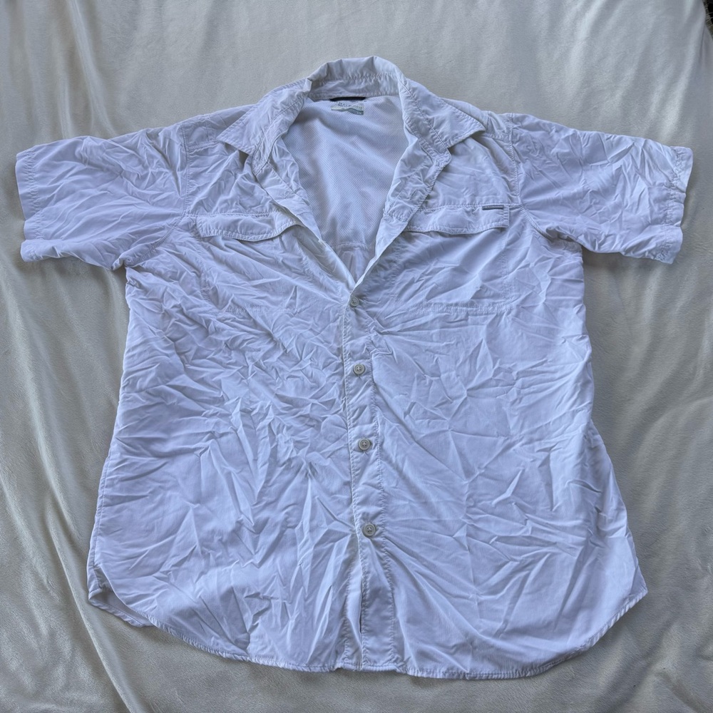 Columbia men’s White omni shade short sleeve Button Down Shirt Large